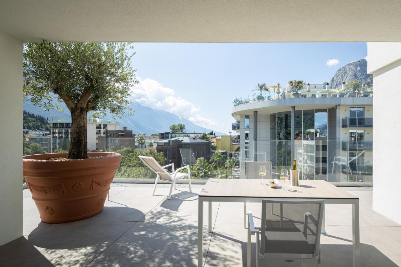 Aris & Sky Pool - Tonelli - Adult Friendly Aparthotel